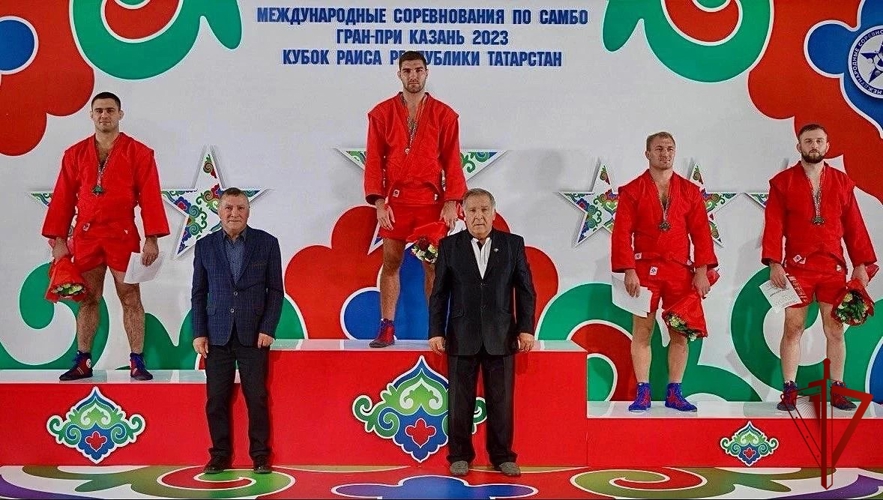 Сотрудник подмосковного главка Росгвардии стал двукратным чемпионом мира по пляжному самбо (видео)
