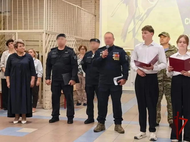 Росгвардейцы в Подмосковье провели уроки безопасности в День солидарности в борьбе с терроризмом