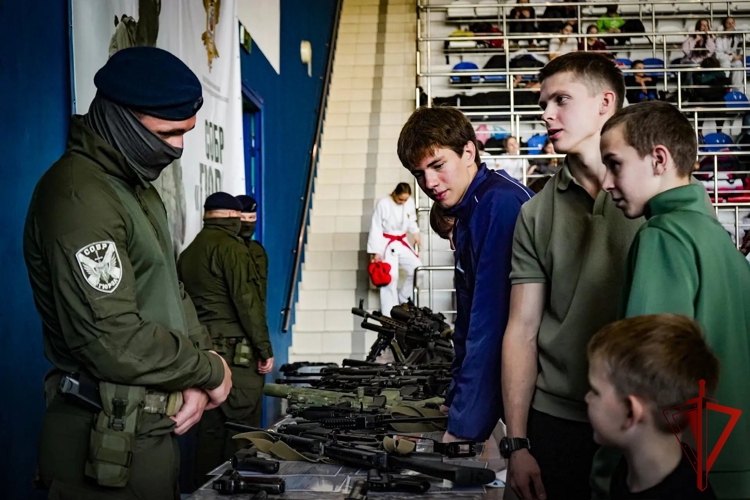 Сотрудники спецподразделения подмосковного главка Росгвардии приняли участие в организации Всероссийских соревнований 